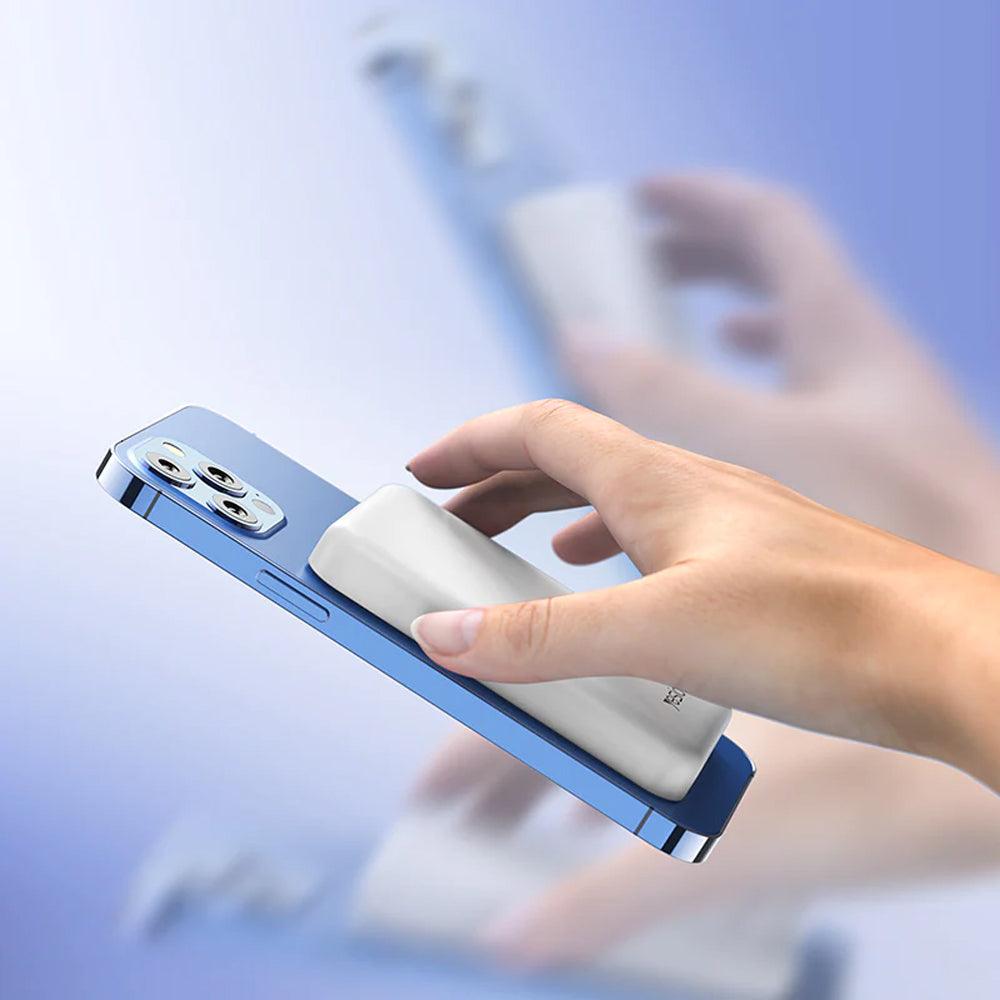 باور بانك مغناطيسي يسيدو MagSafe للشحن السريع بسعة 5000 مللي أمبير YP29 - أبيض